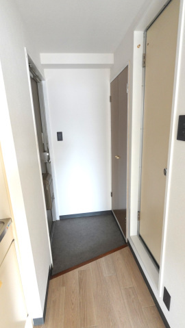 Creek Kawaramachiの玄関