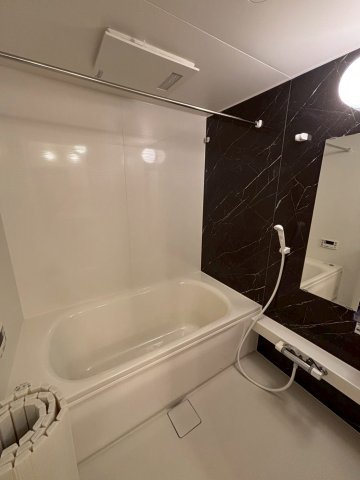 アクシア西本町の浴室