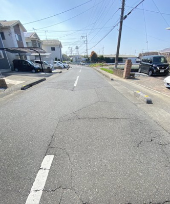 【前面道路含む現地写真】 | 熊谷市瀬南  中古住宅 | 現地(2023年4月撮影)