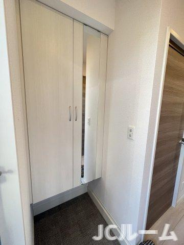 アクシス寺町の玄関