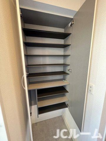 アクシス寺町の収納