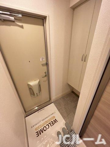 アクシス寺町の玄関