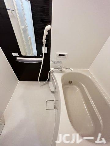 アクシス寺町の浴室