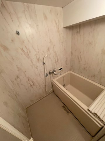 仲介手数料0円！！悠和苑の浴室