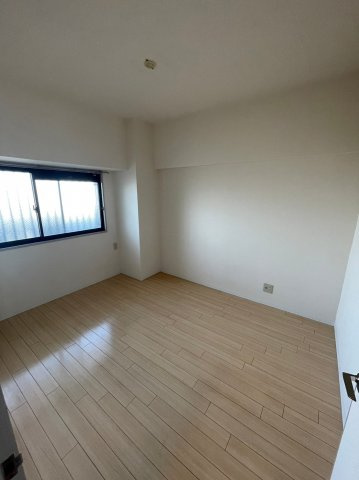 仲介手数料0円！！悠和苑の居間・リビング