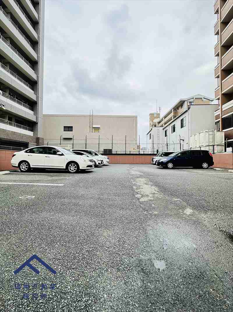 アプローズ竹下駅東Ⅱの駐車場