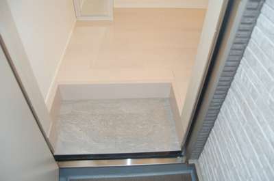 【玄関】 | Lumo庄内通