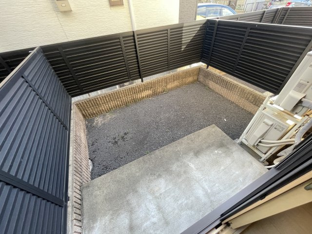 セジュール・ハッセブのバルコニー