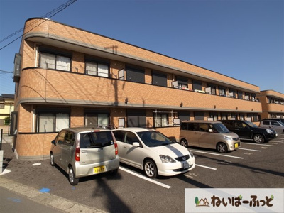 【外観】 | ドルチェ　スカイ | 広い駐車場のタイル張りマンションです！