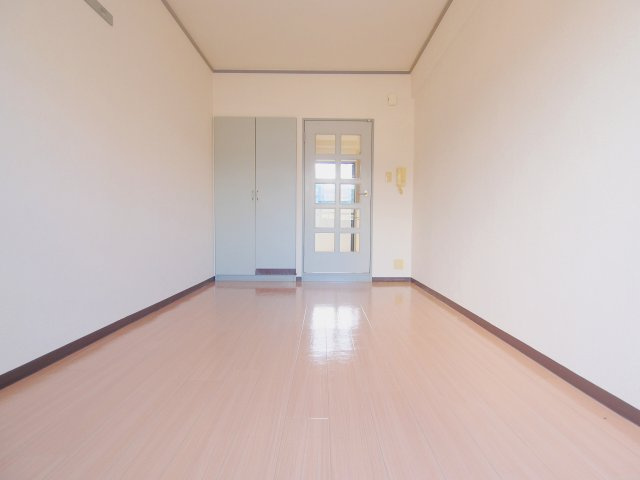 Sビル海田の洋室