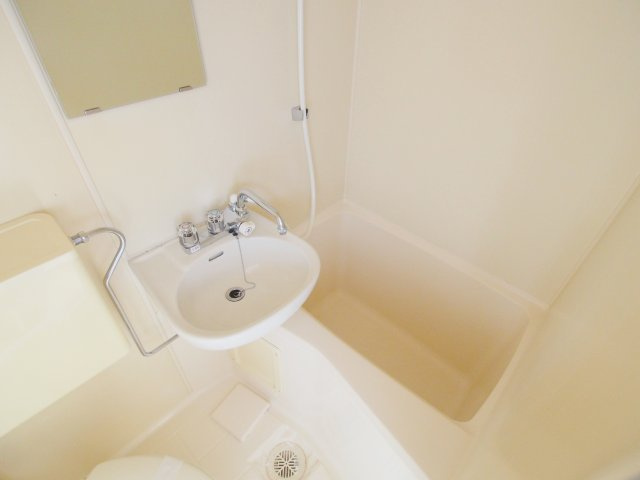 Sビル海田の浴室