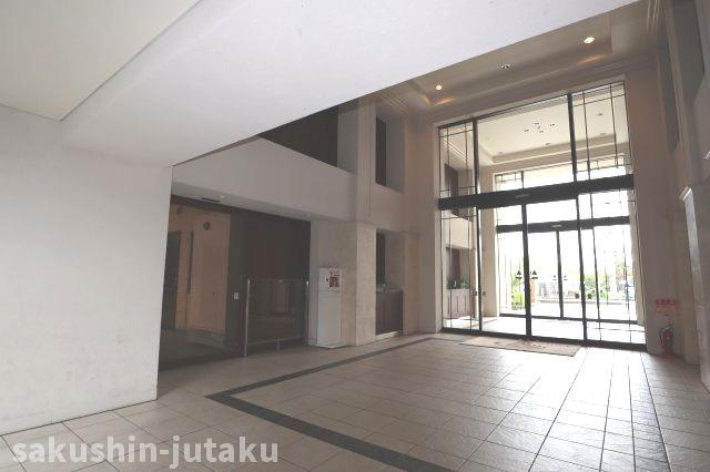 ライオンズクオーレ幕張マークスフォートのエントランス|オートロック