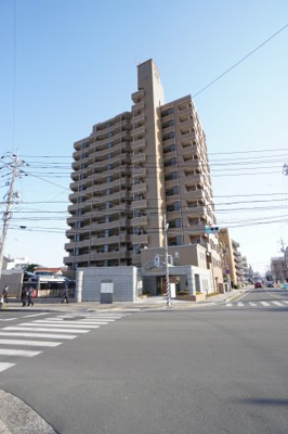 【外観】 | アステージ西条弐番館（リフォーム済） | 現地（2023年4月3日17：00頃）撮影