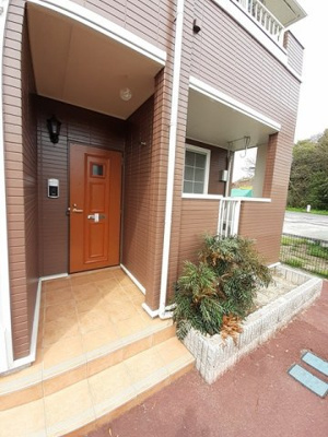 【エントランス】 | メゾン・プラシードＣ | 落ち着いたエントランスです