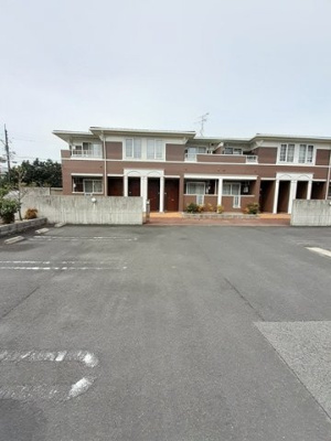 【駐車場】 | メゾン・プラシードＣ | 駐車場があります