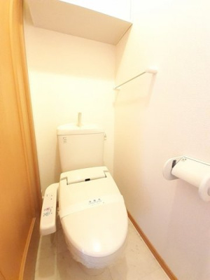 【トイレ】 | メゾン・プラシードＣ | 清潔感のあるトイレです