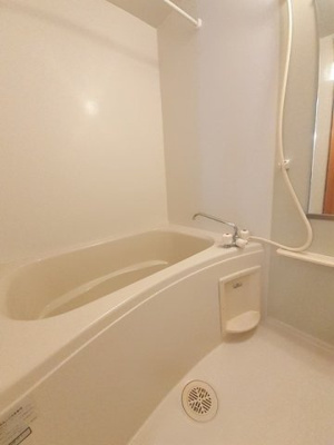 【浴室】 | メゾン・プラシードＣ | 日々の暮らしに欠かせないお風呂です