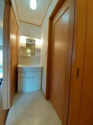 【洗面所】 | メゾン・プラシードＣ | 脱衣スペースもあります