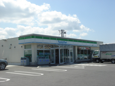 【周辺】 | プロニティゆまち | ファミリーマート玉造温泉店（コンビニ）まで640ｍ