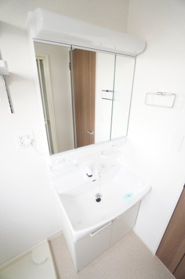 【独立洗面台】 | ピボワンヌ | ※同物件・反転タイプの写真です。