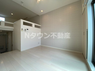 【洋室】 | VillaEmilia | スタンダードな洋室です