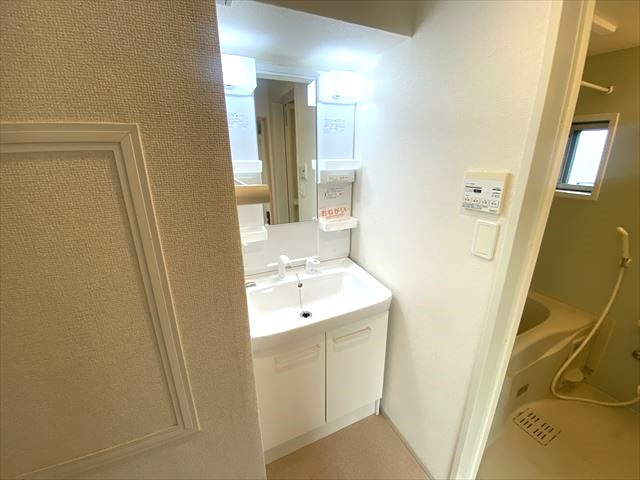 Ｌｉｌｉｅ（リーリエ）の独立洗面台