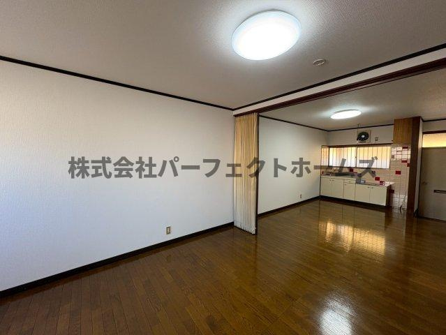 エステート走谷の洋室|ゆったりした洋室です