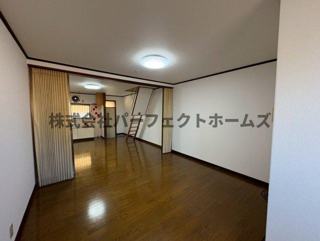 エステート走谷の洋室|コンパクトで使いやすい洋室です