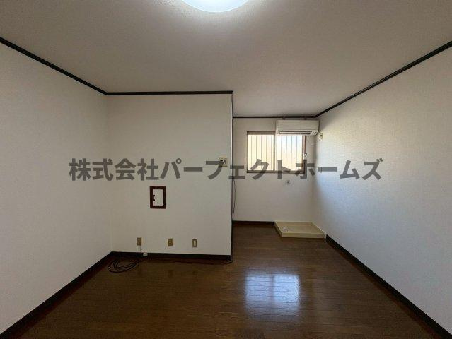 エステート走谷の洋室|使い勝手のいい洋室です