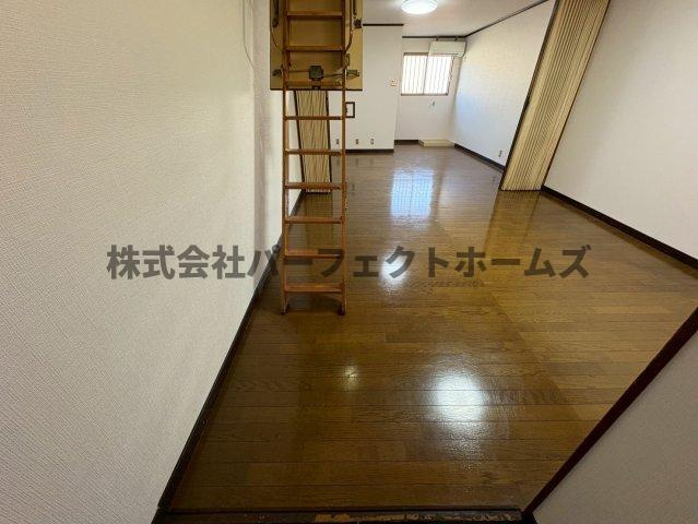 エステート走谷の内装|内装は落ち着いています