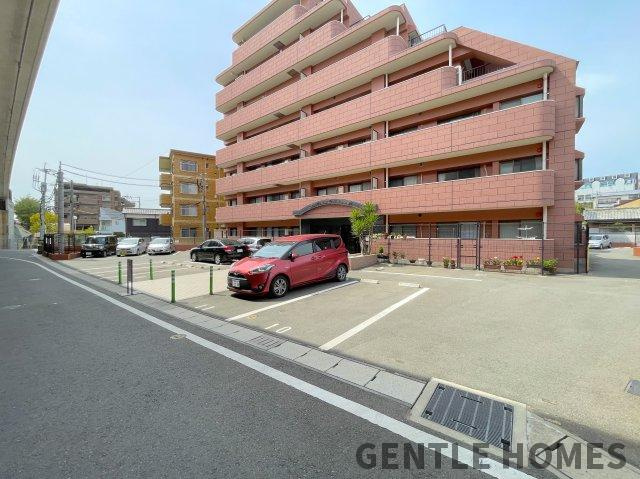 ライオンズマンション香椎駅東の駐車場