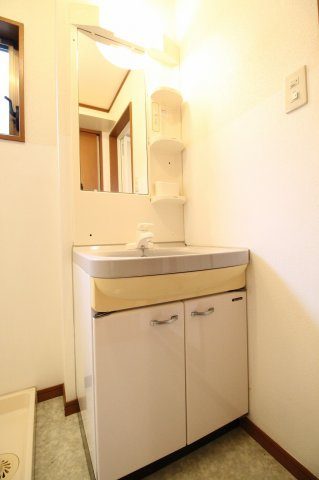 ラティーニの洗面所