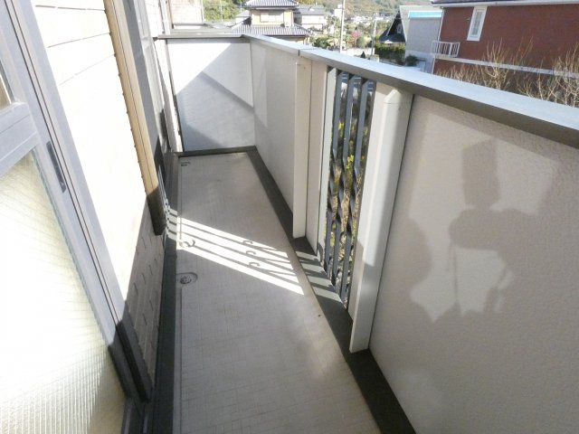 ヒルグレイスB棟のバルコニー
