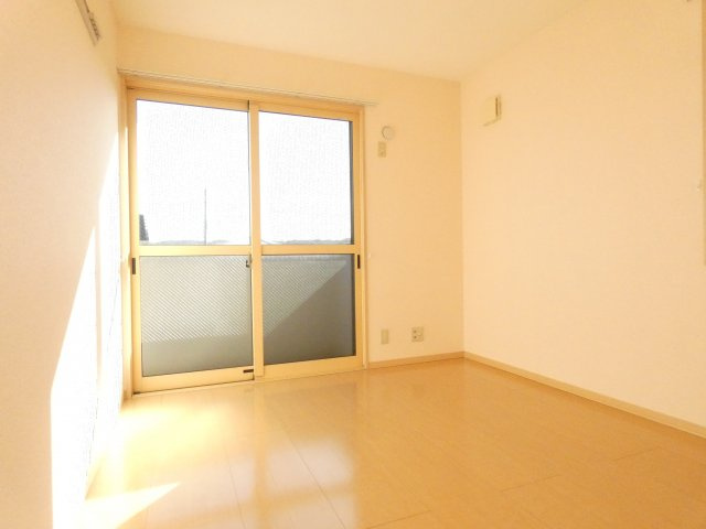 ヒルグレイスB棟の洋室