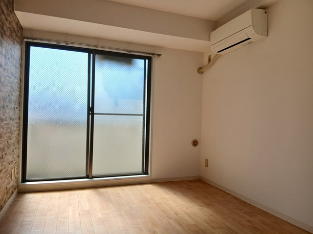 和貢ハイムの洋室