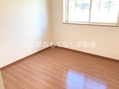 【寝室】 | グレイシス堀越