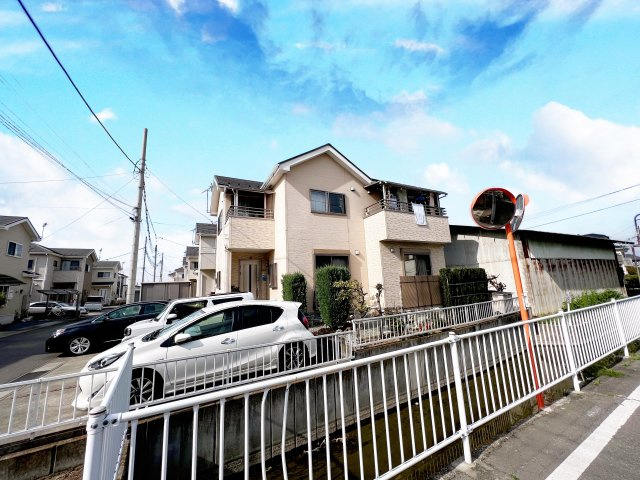 藤岡市中　中古住宅の外観
