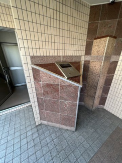 【エントランス】