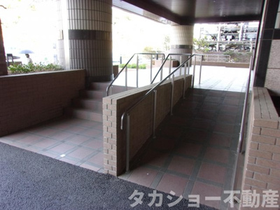 【エントランス】 | ライオンズプラザ稲毛海岸 | 落ち着いたエントランスです