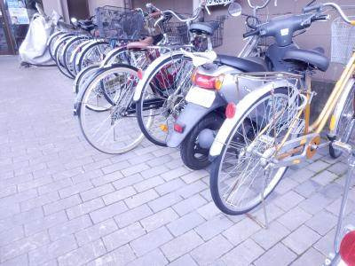 コーポセリバシーの駐車場|駐輪場