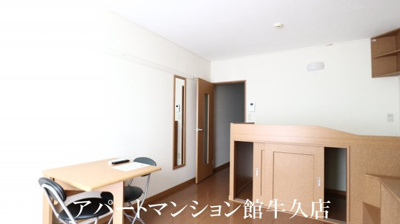 【居間・リビング】 | レオパレスティエラⅠ | 画像8