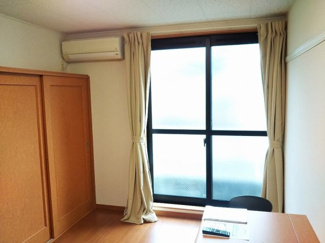 【居間・リビング】 | レオパレスやまゆり | 画像3
