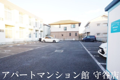【駐車場】 | レオパレストレジャーズ