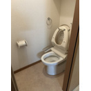 ブルウジュⅡのトイレ|コンパクトで使いやすいトイレです