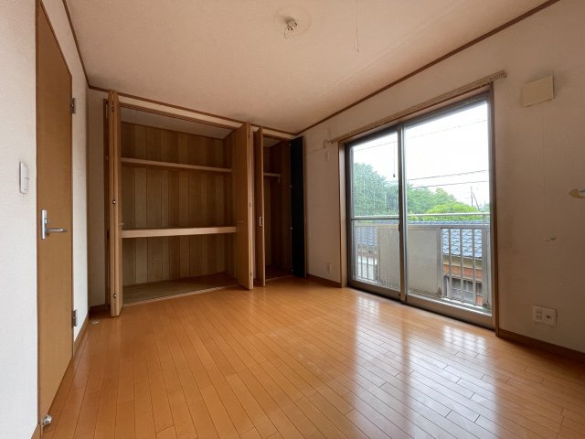 ブルウジュⅡの寝室|寝室です
