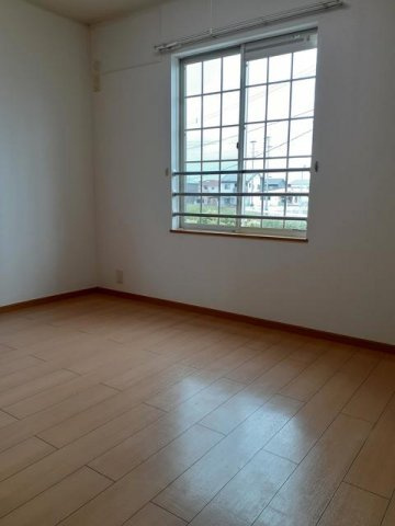 ジェネシス　Ⅲの内装|内装もきれいです