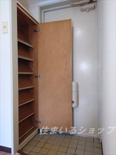 グリーンヴァリィ金光二番館の玄関