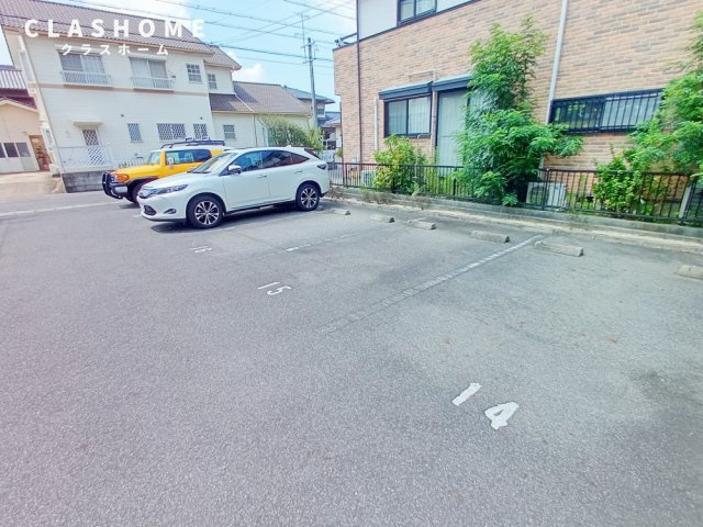 トルテュシャトーB　　　刈谷市の賃貸ならクラスホーム刈谷店の駐車場