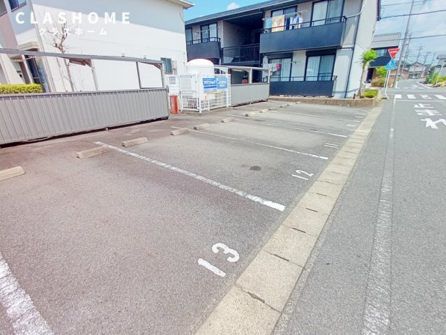 トルテュシャトーB　　　刈谷市の賃貸ならクラスホーム刈谷店の駐車場