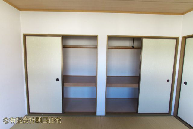 ハイカムールやよいの和室